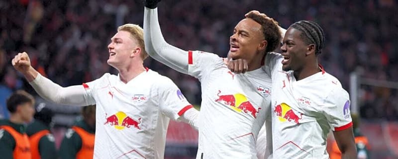 Liverpool remain keen on £88m midfielder after family warning him off Reds move