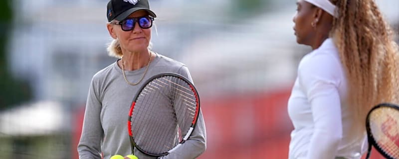 What did Serena Williams’ former coach say about the Jiri Lehecka controversy?