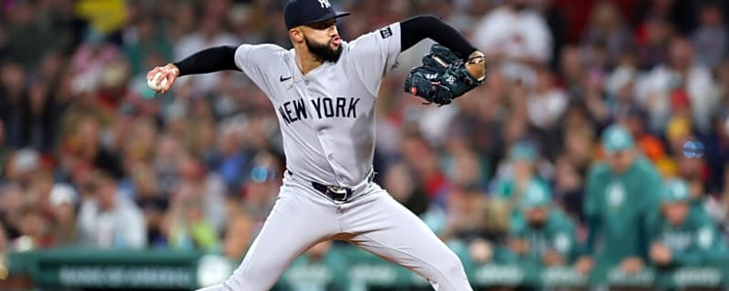 Report: Mets Sign Devin Williams to Three-Year Deal in Latest Offseason Splash