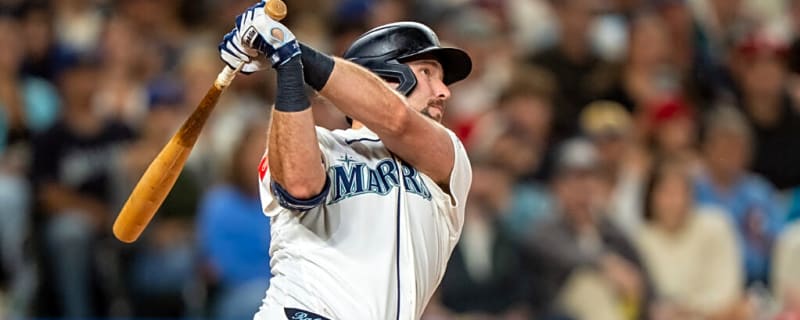 Mariners Grab Attention With Odd Cal Raleigh Announcement