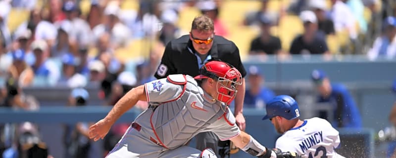 Realmuto Exits with Wrist Contusion After HBP — Game-Day Fallout Looms