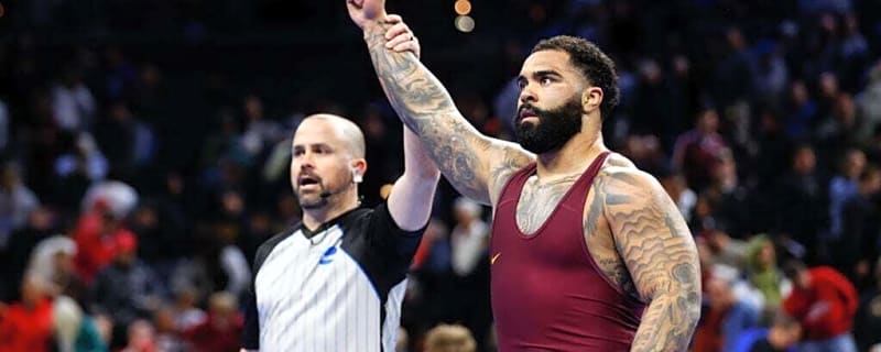 Gable Steveson brushes off head kick scare to seal third straight first-round MMA win