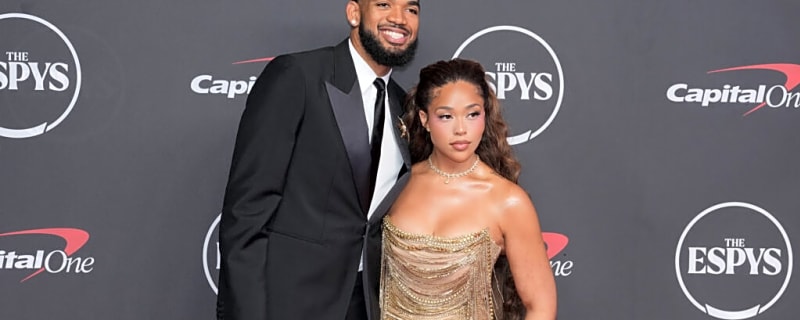 Karl-Anthony Towns & Jordyn Woods Won Halloween With Their Insane ‘Game Of Thrones’ Costumes 