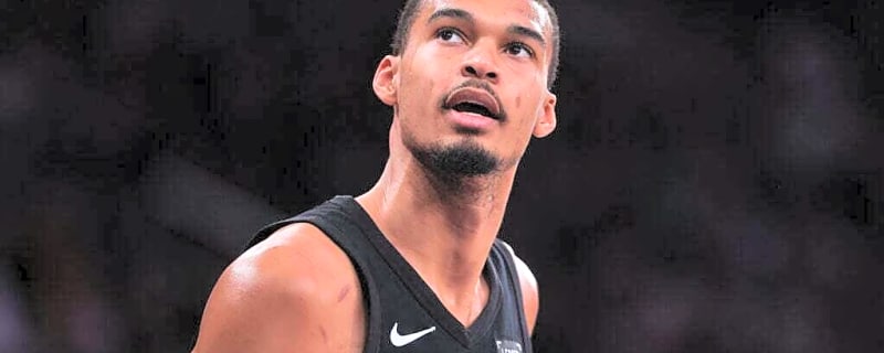 Victor Wembanyama asks fans to help find his missing friend at Chicago’s O’Hare airport