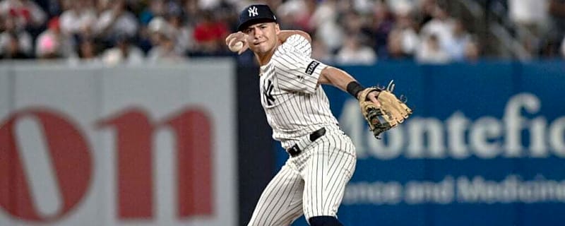 Rumors Surround Yankees Infield Entering Offseason