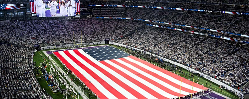 Minnesota Vikings’ Stadium Causes Mass Chaos As It Hosts College Baseball Tournament 