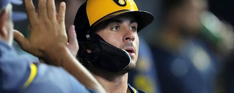 How Outfielder’s Hamstring Injury Could Affect the Brewers’ Playoff Run