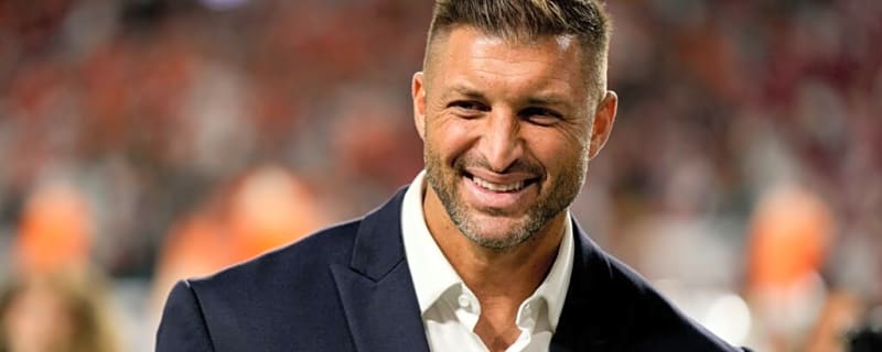 Clemson QB Receives Head-Turning Tim Tebow Comparison
