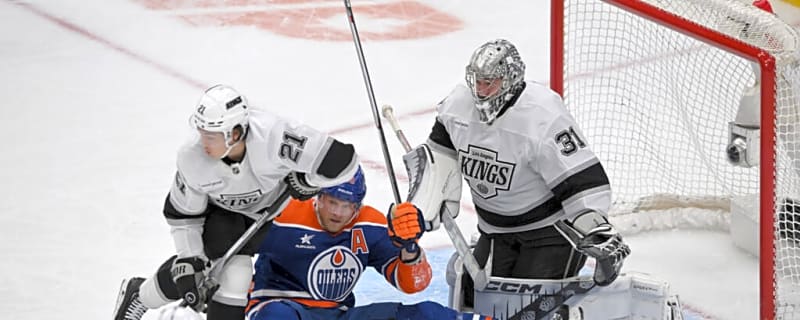 New York Islanders Sign Veteran Goalie