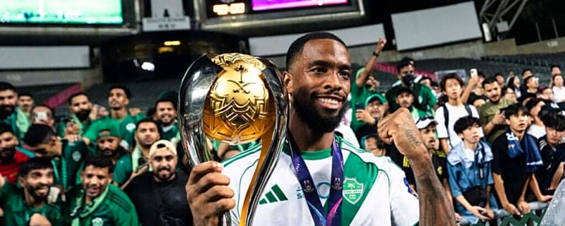 Ivan Toney addresses late transfer talk as Everton interest lingers