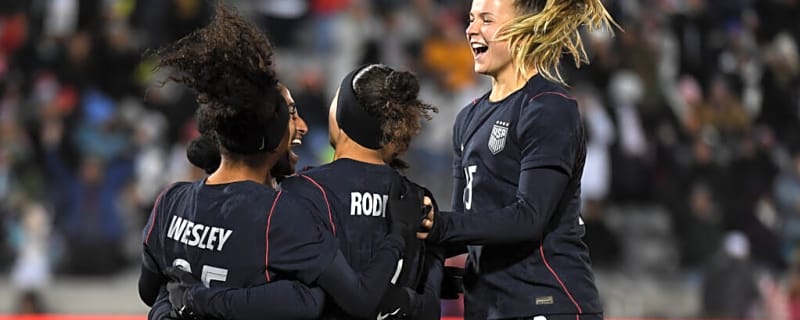 Defenders and experience shine in 3-0 USWNT win over Japan