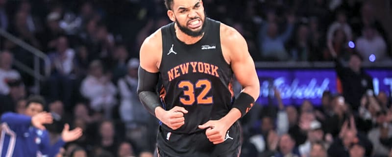 New York Knicks Dancer Is Stealing The Show For Obvious Reasons 