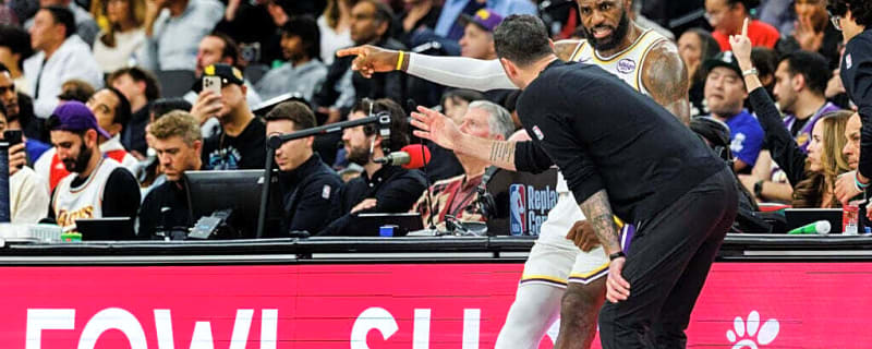 JJ Redick admits LeBron James sometimes ignores his instruction, comes up with new plays