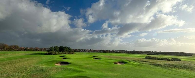 Amateur golfer completes Guinness World Record attempt with over 10,000 holes played