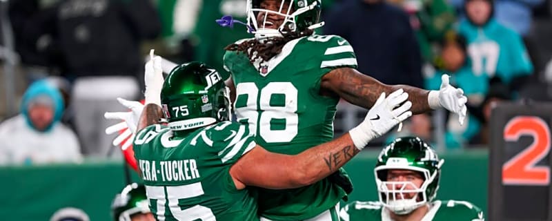 Alijah Vera-Tucker First-Round Pick Signs Contract