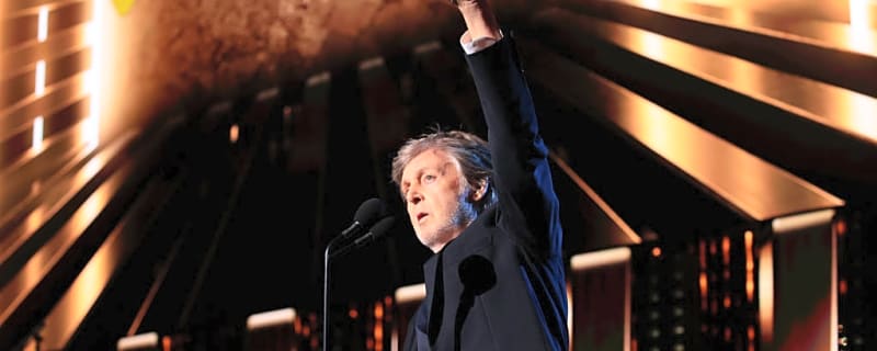 Paul McCartney Discusses Yoko Ono's Claim That John Lennon Could Have Been Gay