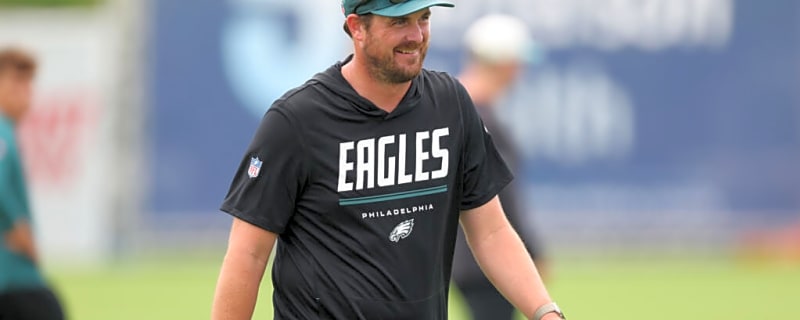Sean Mannion Sets Eagles Camp Tone With Hurts