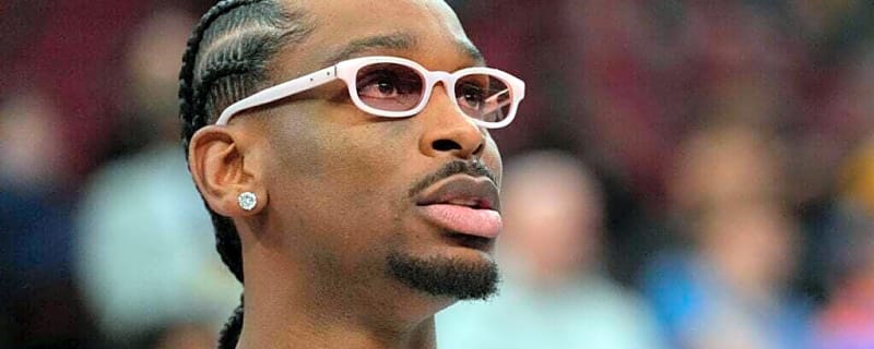 NBA fans can’t stop laughing at Shai Gilgeous-Alexander’s unique outfit vs. the Knicks