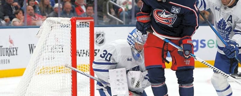 Carolina Hurricanes Claim Goalie Off Waivers