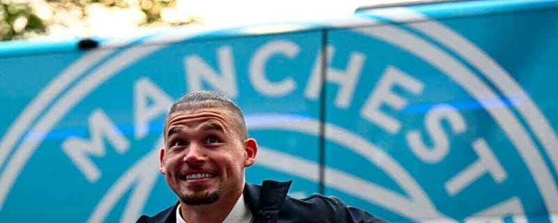 Manchester City reach loan agreement with EFL team over Kalvin Phillips