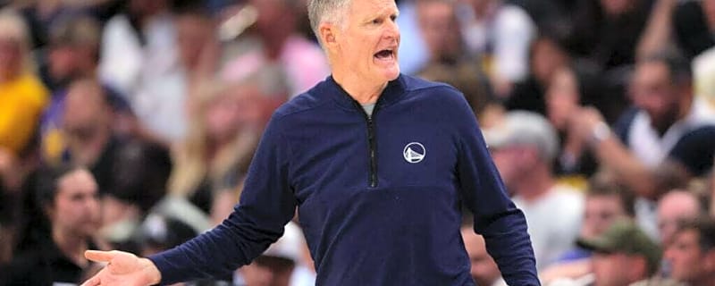 Steve Kerr fumes at Warriors star for low-IQ play over passing to Kristaps Porzingis vs. Nuggets