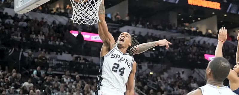 Devin Vassell Gets Honest Message From Spurs Coach Mitch Johnson After Dominant 145-120 Win