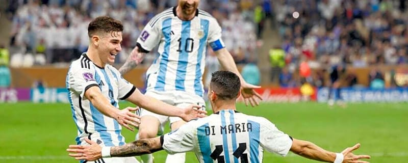 PSG ‘seriously considering’ a move for Lionel Messi’s 2022 World Cup teammate