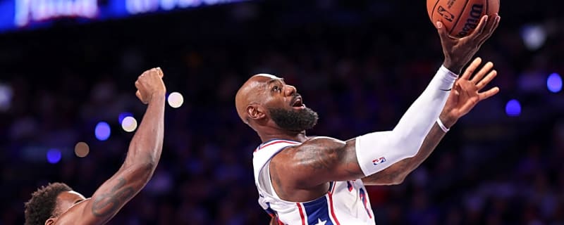 LeBron James Makes First Ever Start at Center