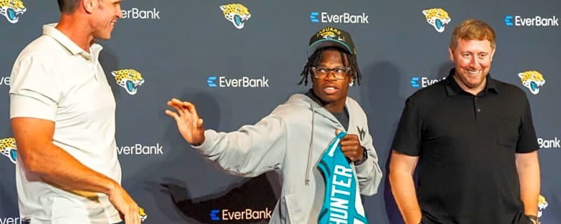 Liam Coen Speaks on Travis Hunter’s Usage