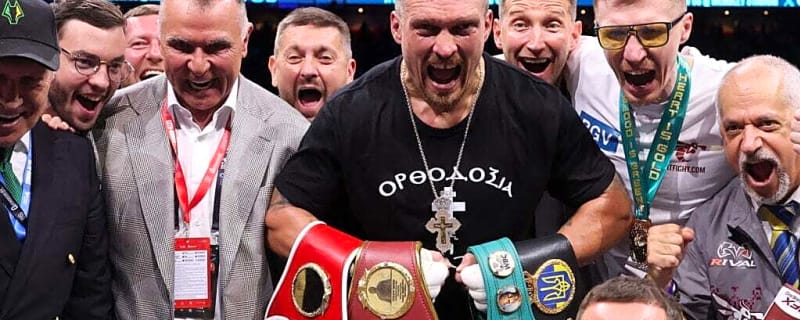 Oleksandr Usyk no longer undisputed as he drops heavyweight title to avoid unbeaten KO artist