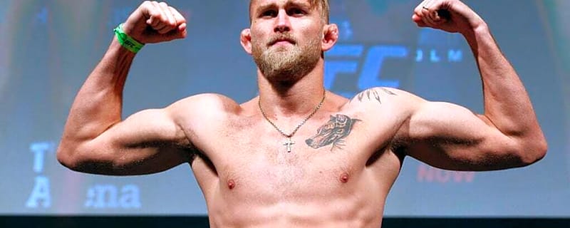 ‘Drink beer and punch each other’… Alexander Gustafsson recalled what people thought when he started MMA