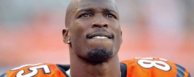 Chad Ochocinco sends brutal warning to fellow NFL legend as he calls for MMA fight.. ‘He’s scared of me’