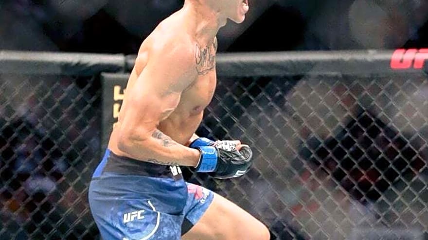 Mario Bautista secures submission victory in main-event debut