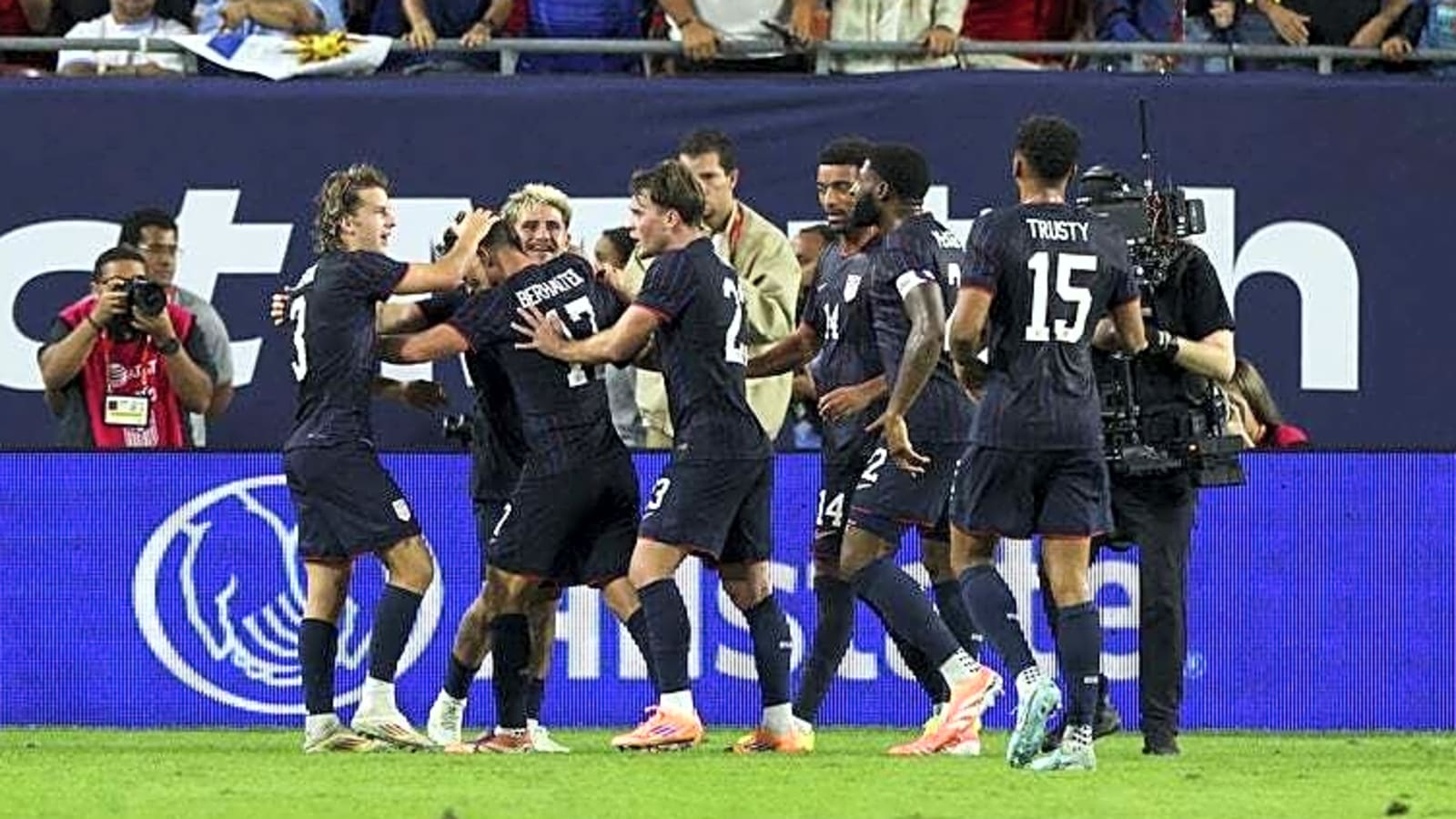 Spain leads, U.S. rises in latest FIFA men's world ranking