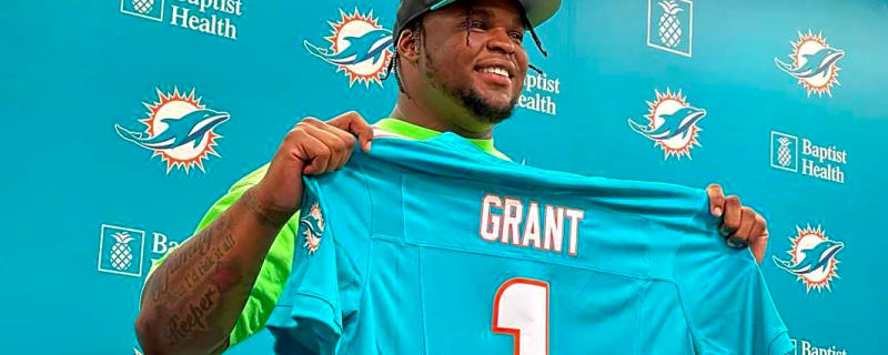 Dolphins’ 2025 First-Round Pick Predicted To Be a Bust