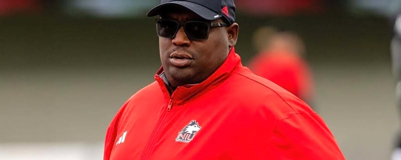 Seahawks hire former NIU head coach Thomas Hammock as running backs coach and senior analyst
