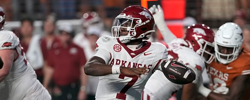 KJ Jackson shows he may be Arkansas' QB of the future