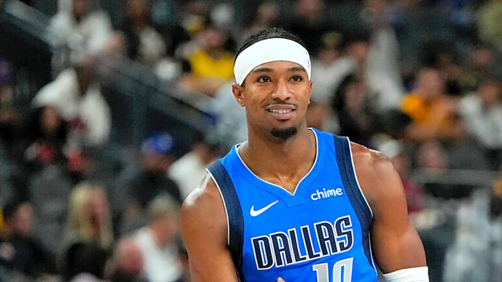 Mavericks' Brandon Williams apologizes for his recent arrest