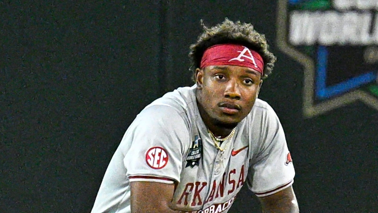 Arkansas' CWS curse continues with heartbreaker vs. LSU
