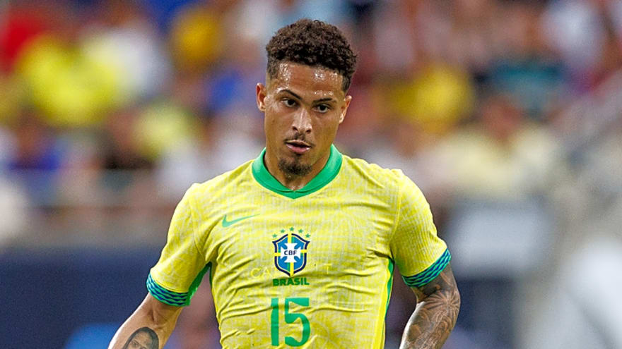 Intense negotiations underway: Man United optimistic of sealing €50m January signing