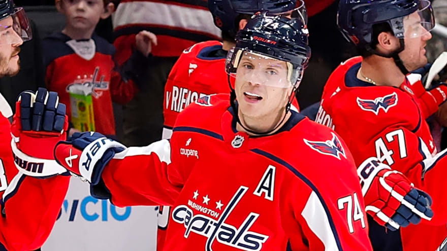 Trading John Carlson signals shift in focus for Capitals