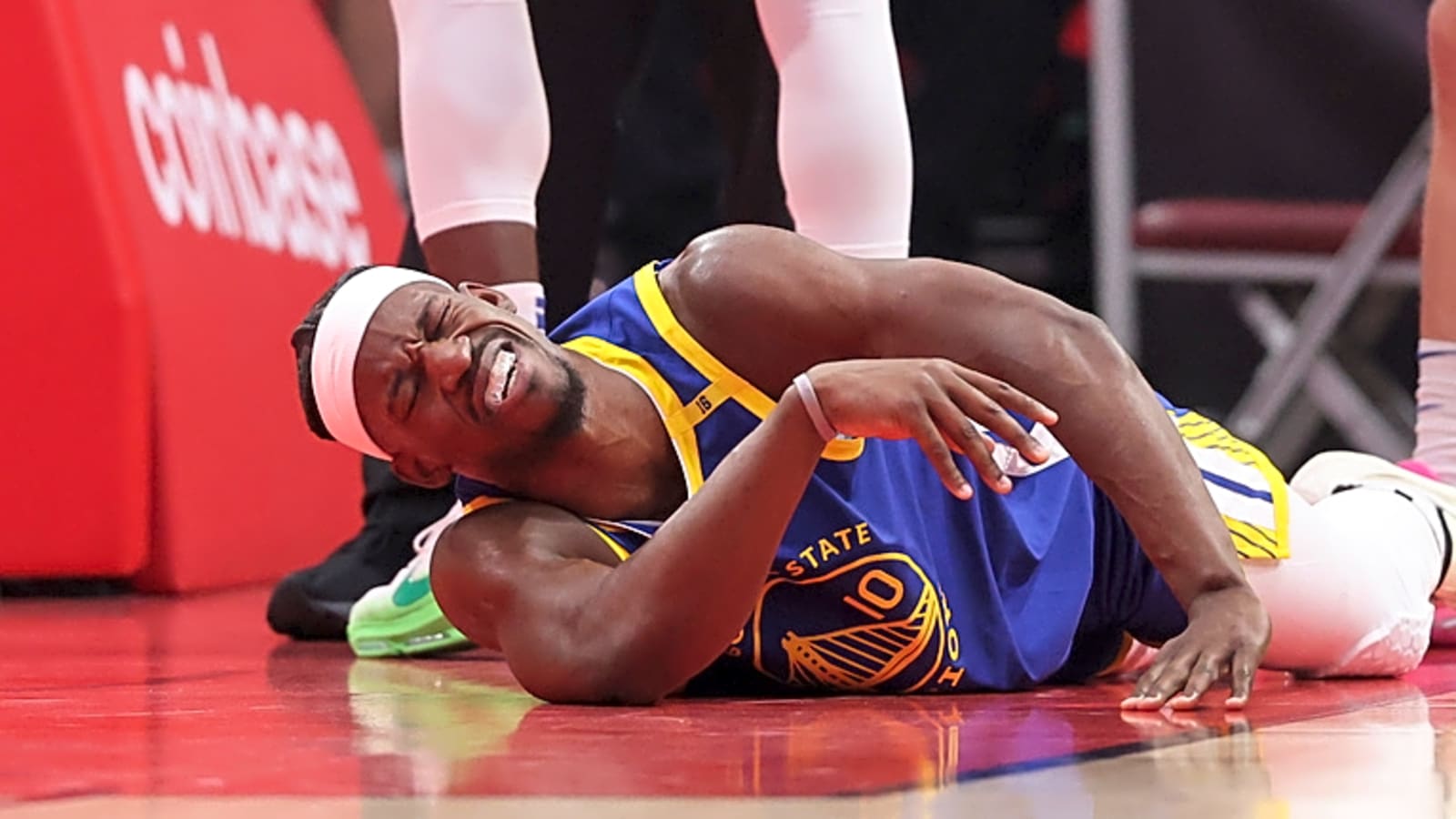 Warriors’ Jimmy Butler exits Game 2 with pelvic injury