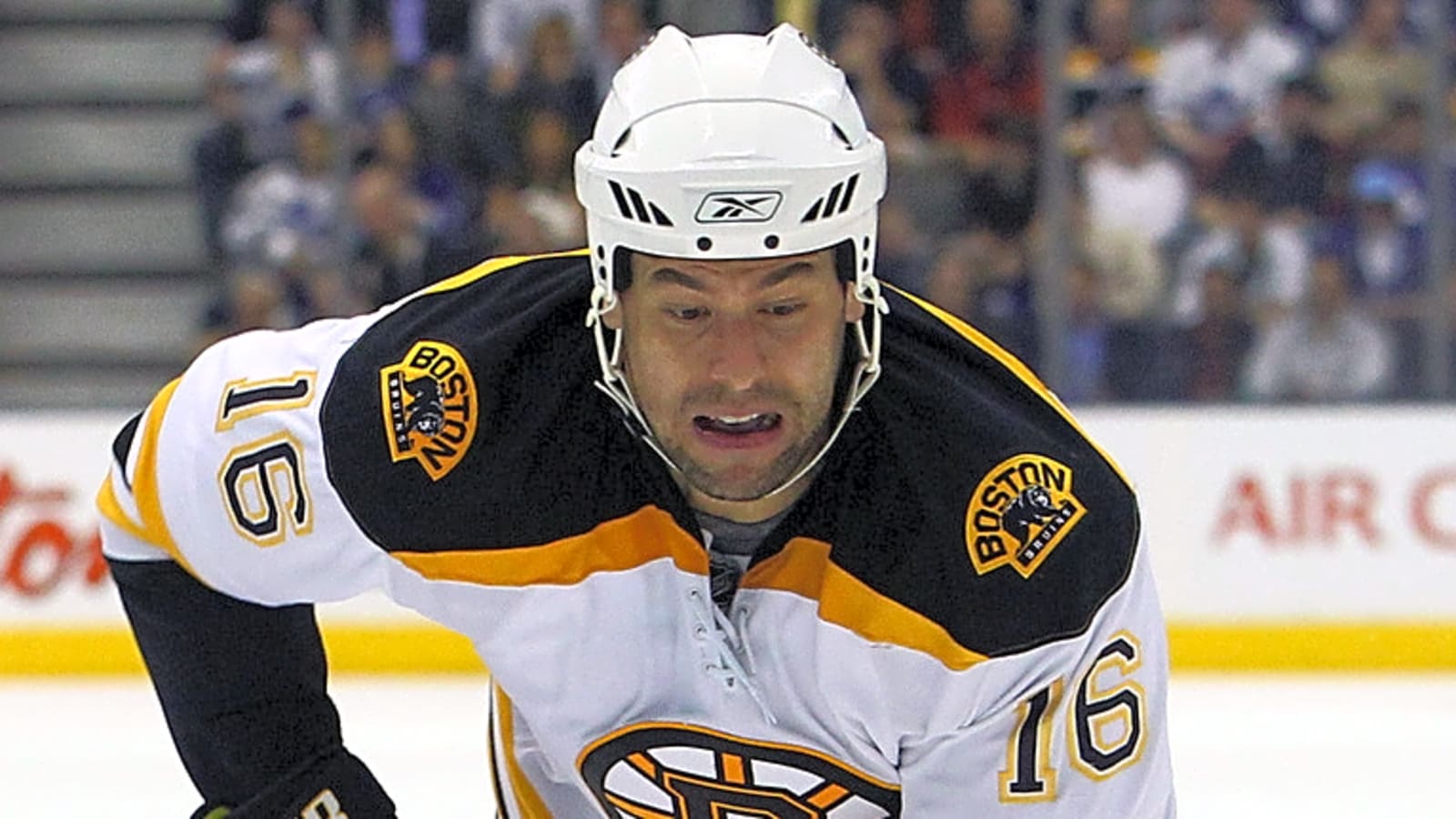 Bruins name former player as new HC