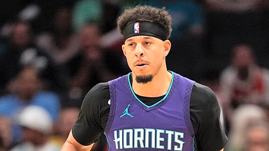 Warriors make decision on Seth Curry amid roster cuts