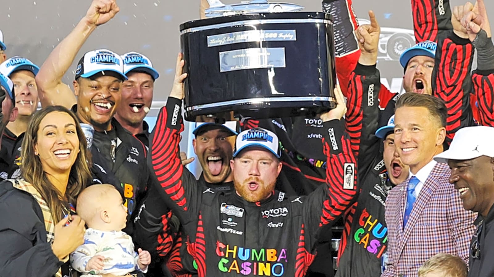 Daytona 500 takeaways: Reddick makes last-lap pass to win race