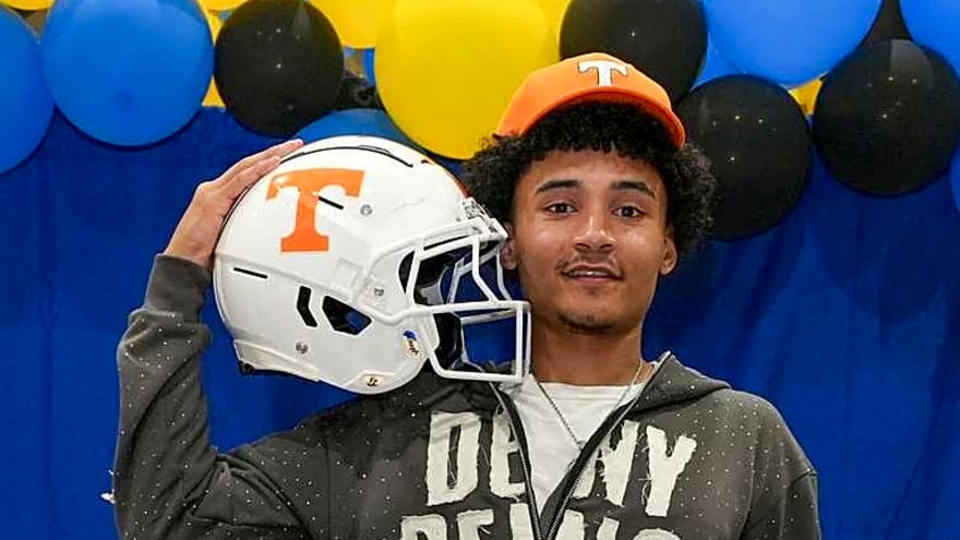 Tennessee lands commitment from three-star in-state cornerback