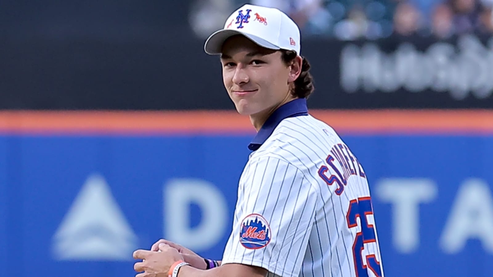 Islanders sign top pick of 2025 draft