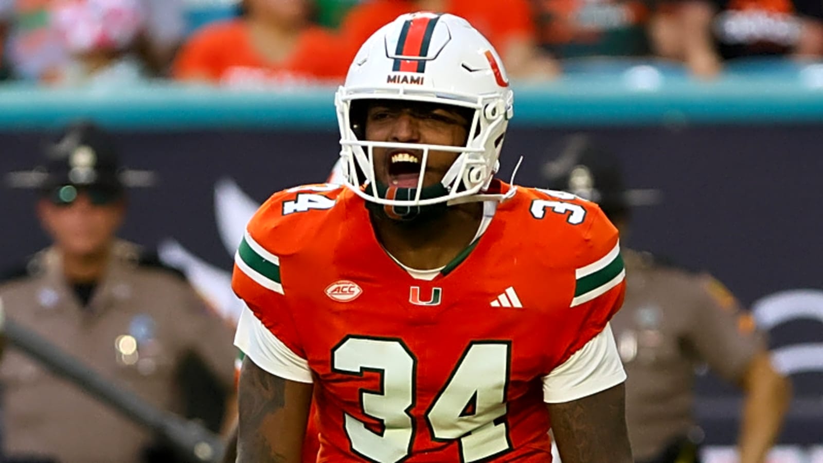 Troubling details emerge about car crash involving Miami LB Adarius Hayes