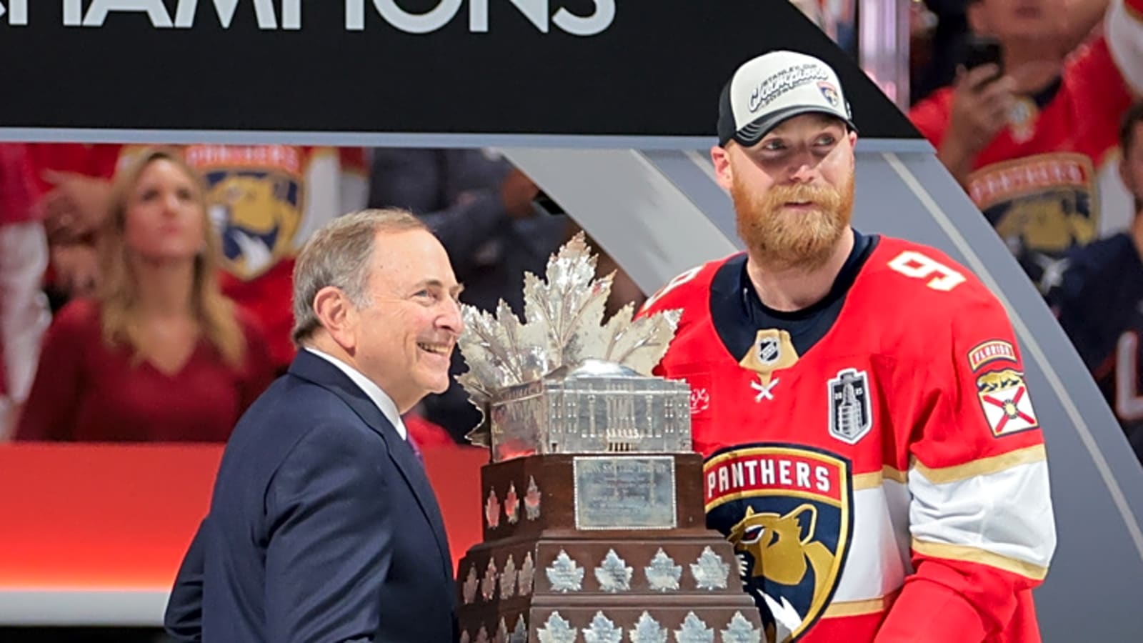 Sam Bennett narrowly beats out teammate for Conn Smythe