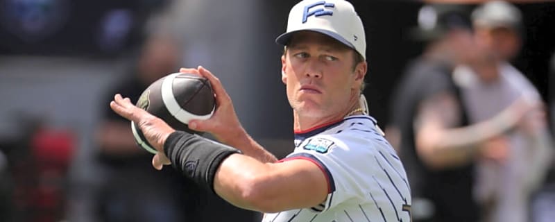 Former NFL Player Defends Brock Purdy Against Criticism by Claiming Tom Brady & Peyton Manning Were System QBs